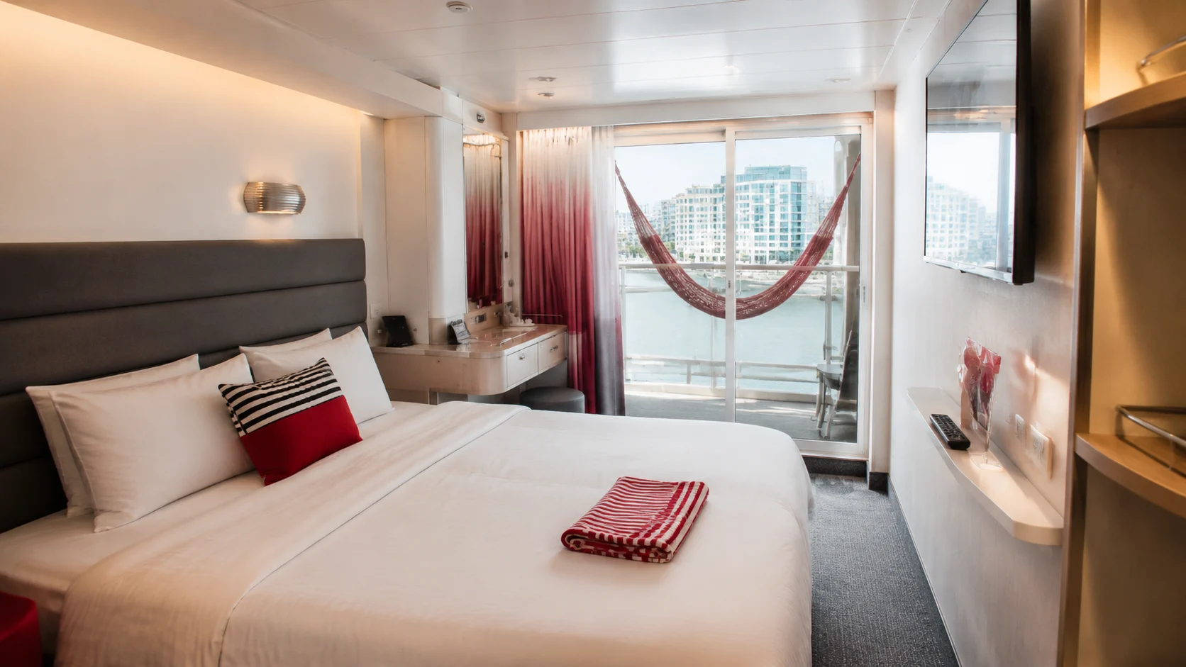 Brilliant Lady Sea Terrace cabin with a red balcony hammock