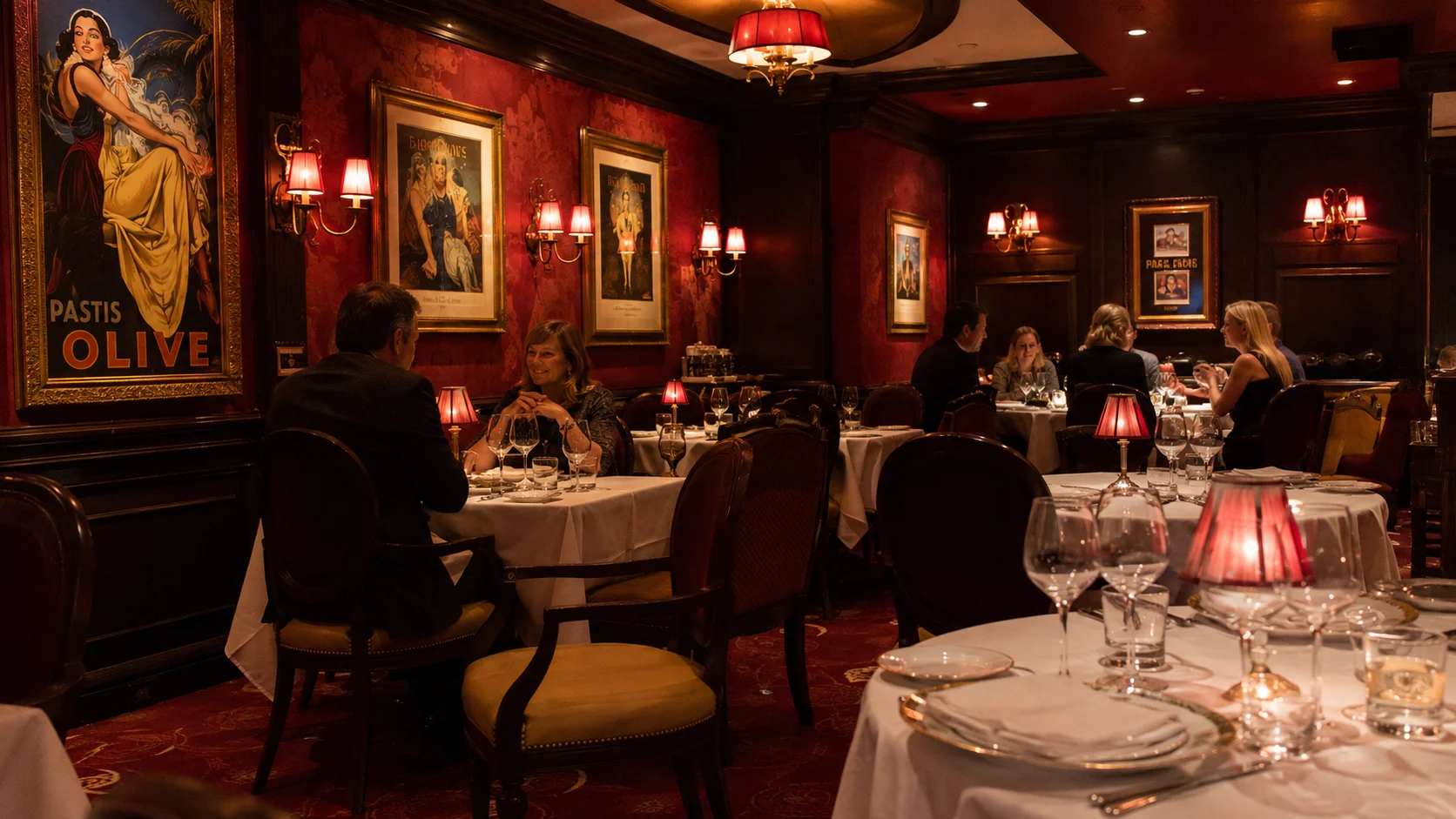 Le Bistro restaurant aboard Norwegian Epic