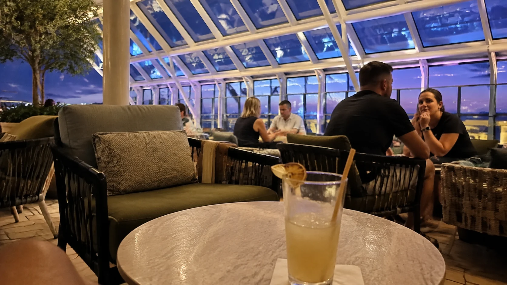 Arvia: Lounge Evening
