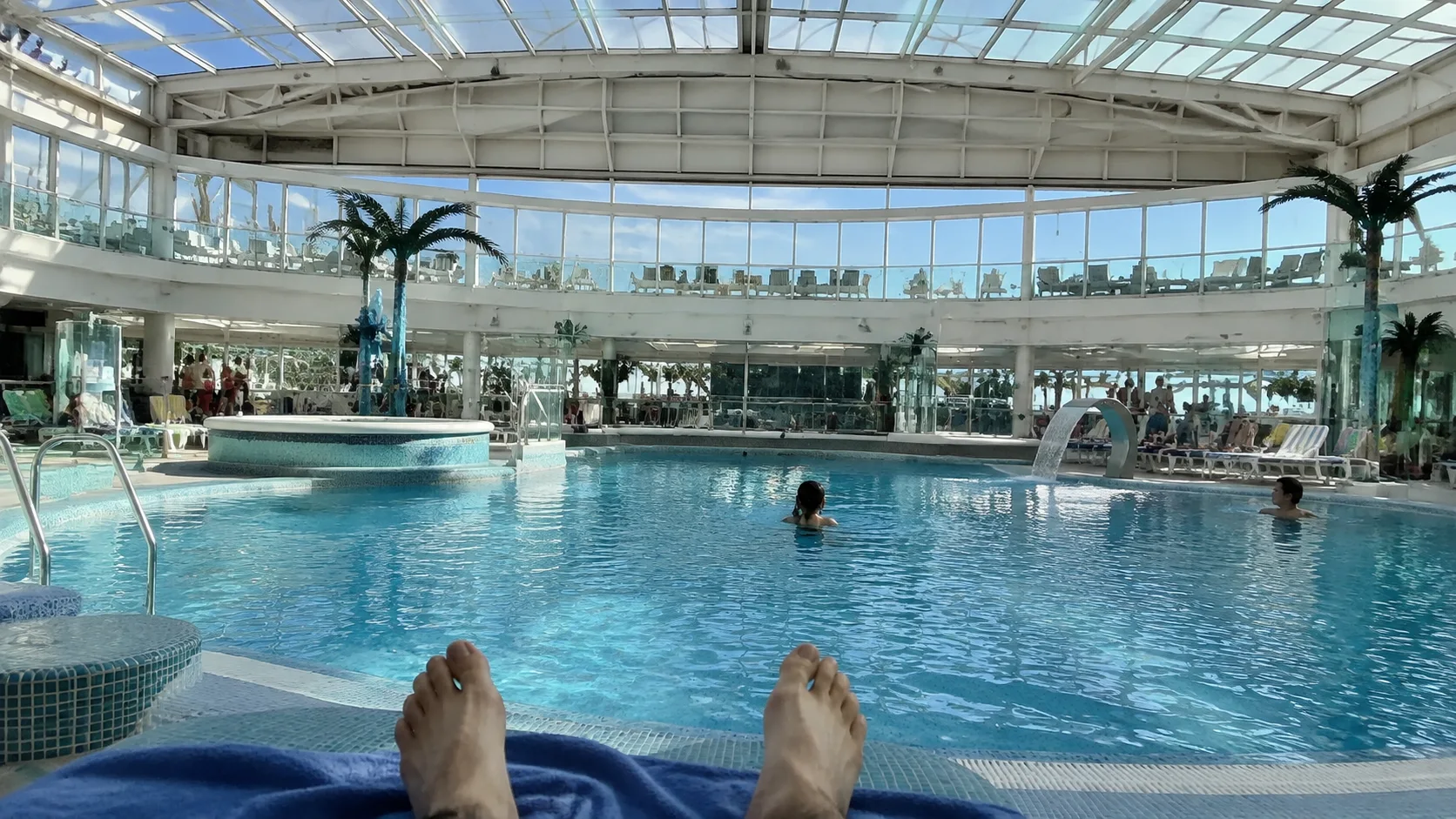 Arvia: Pool Day
