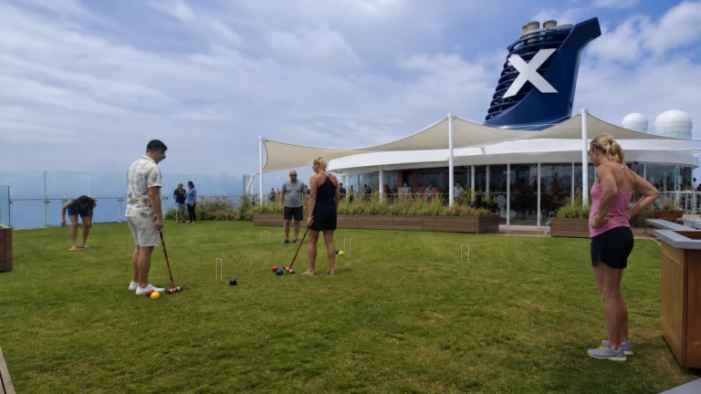 Celebrity Reflection — Signature Activity