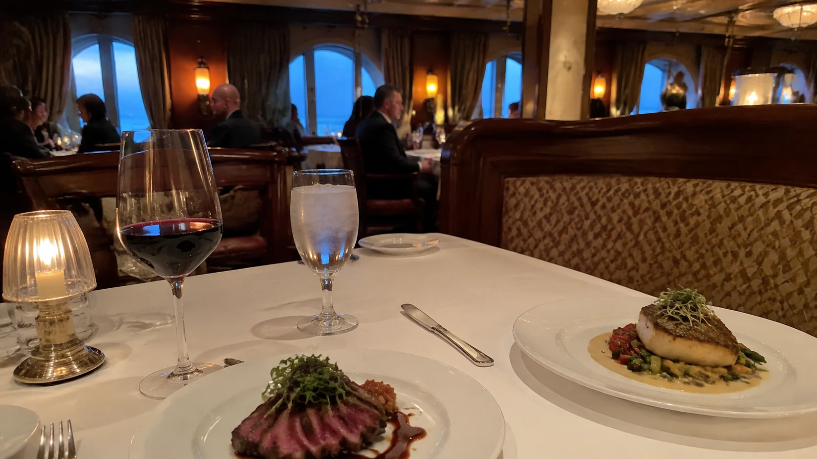 Disney Magic : Specialty Dining