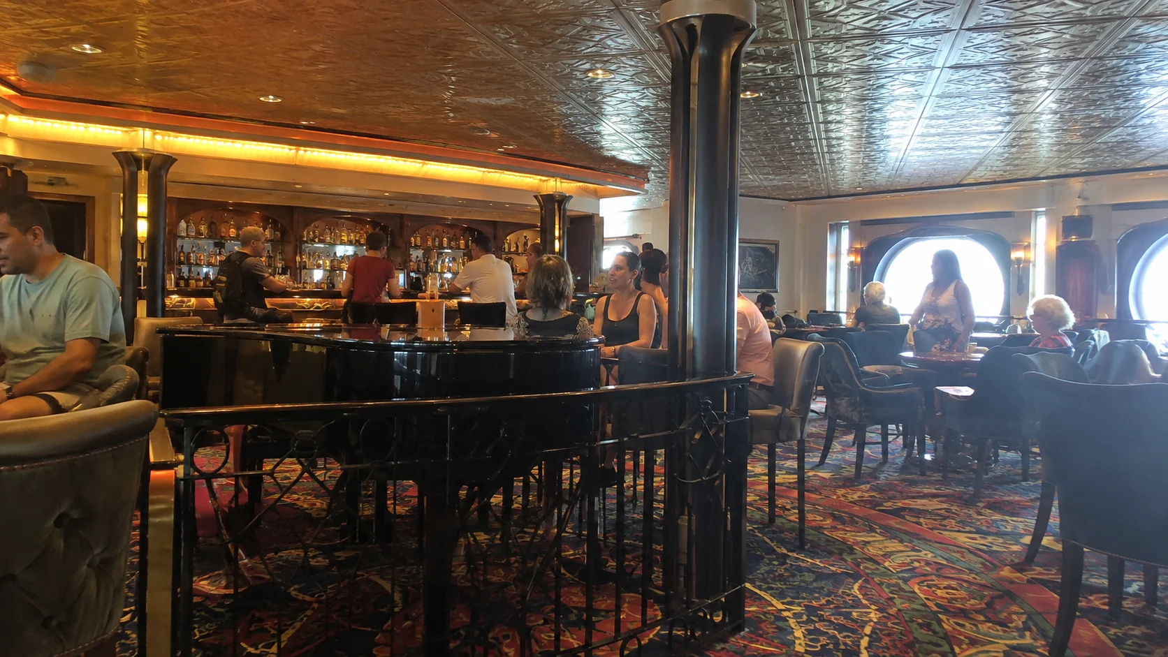 Disney Wonder : Lounge
