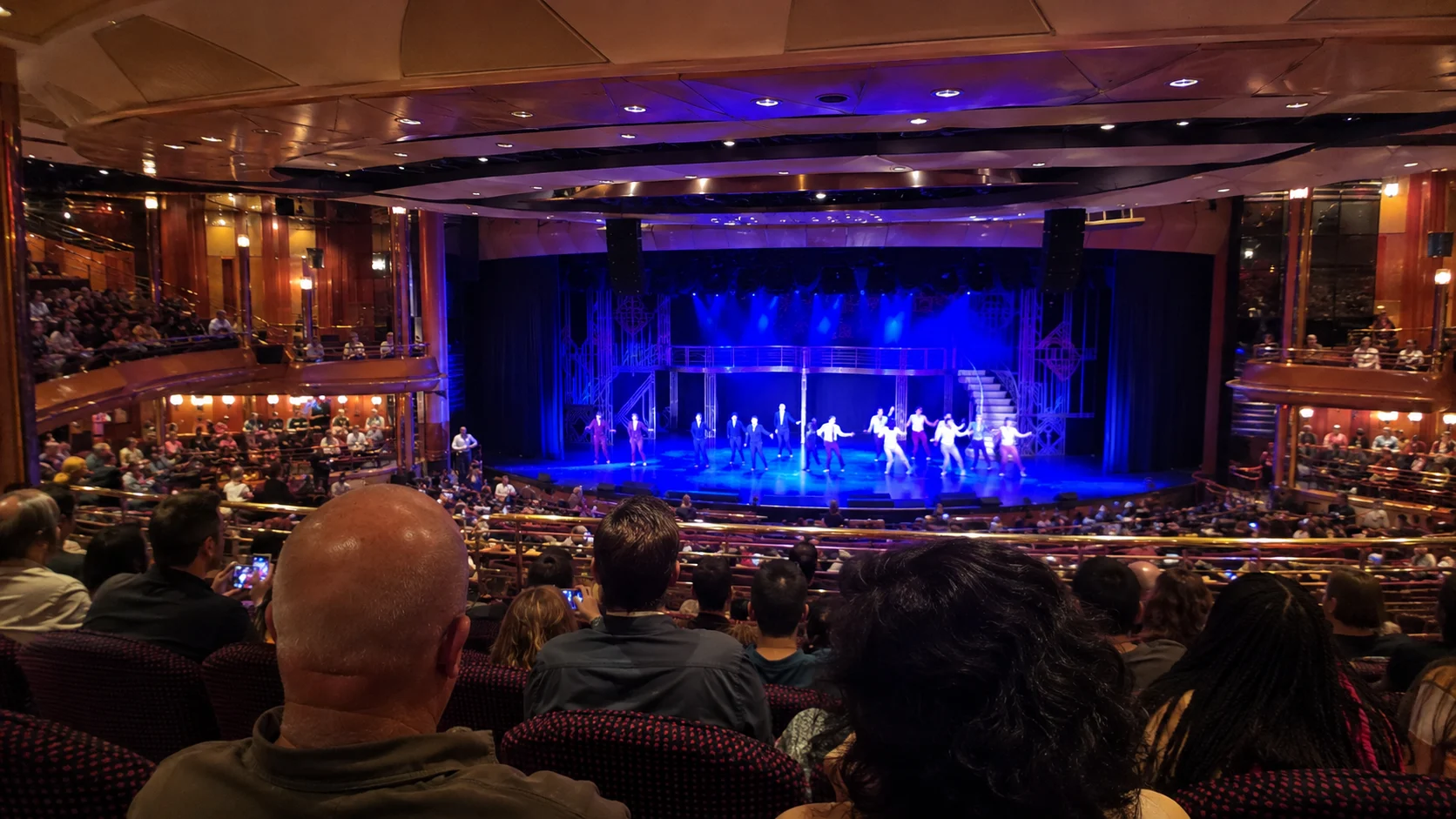 Independence of the Seas: Evening Entertainment