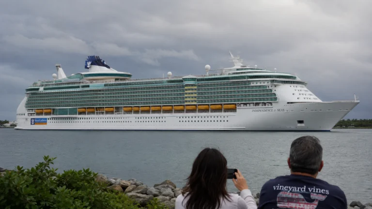 Independence of the Seas — Sea Departure