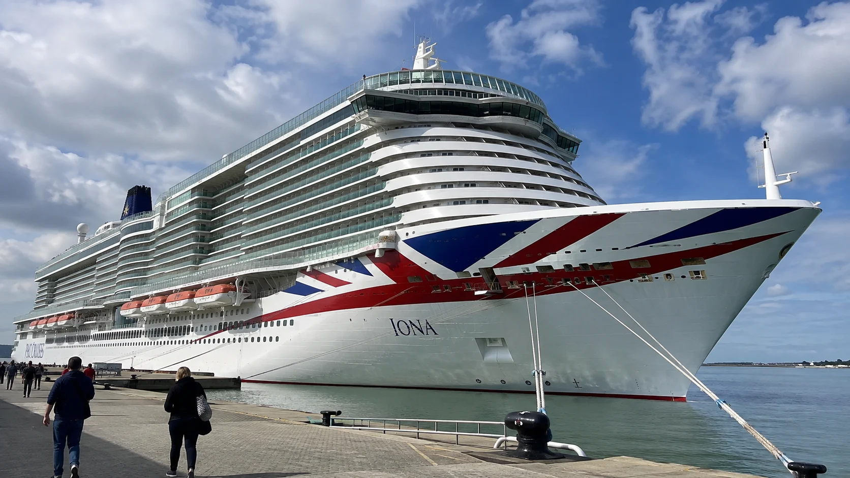 Iona: Dockside Arrival