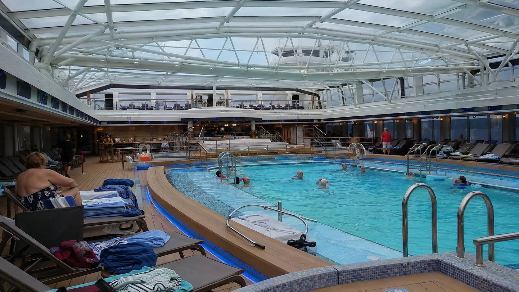 Koningsdam: Pool Deck