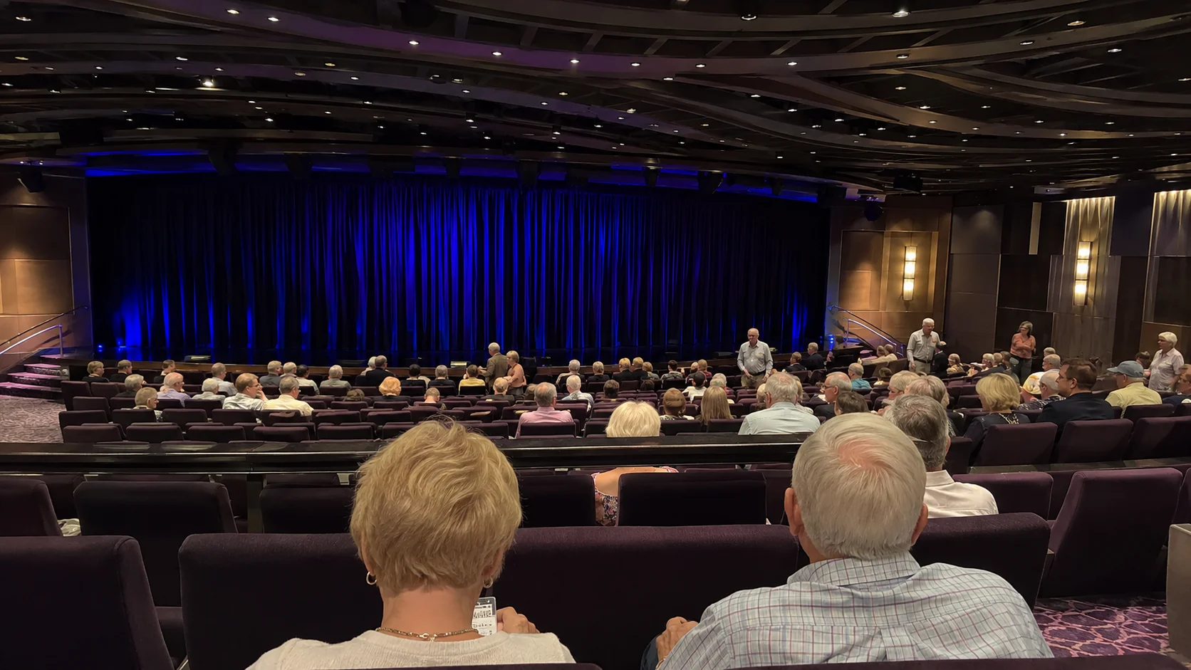 Koningsdam: Theatre