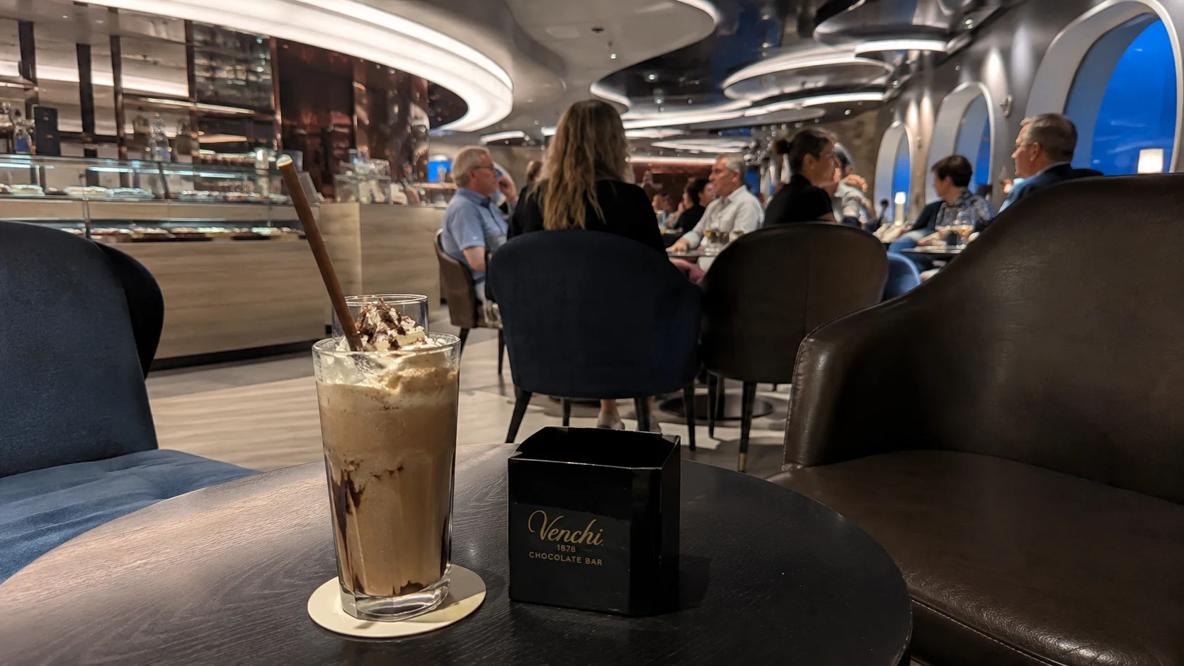 MSC Seaview - Lounge Evening
