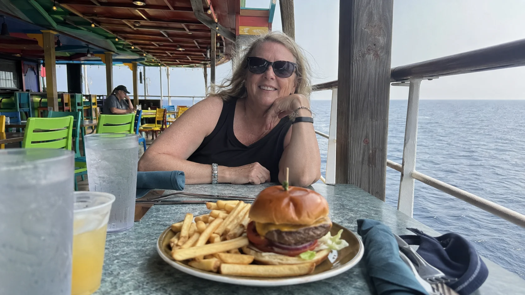 Margaritaville at Sea Paradise : Cheeseburger in Paradise