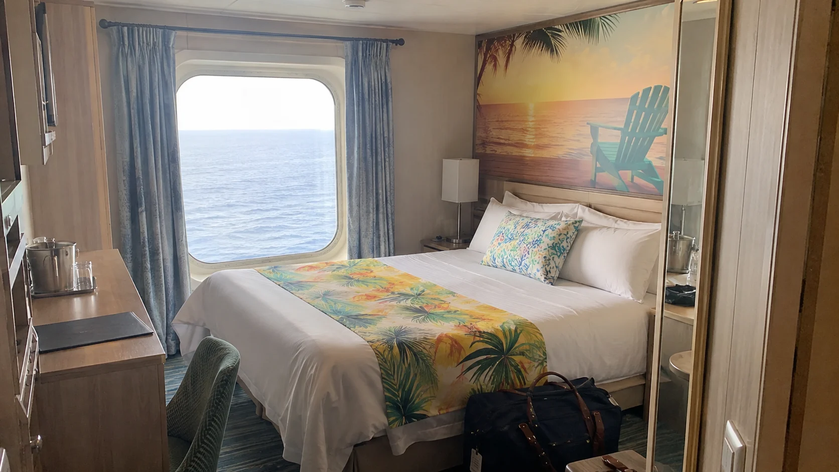 Margaritaville at Sea Paradise : Guest Cabin