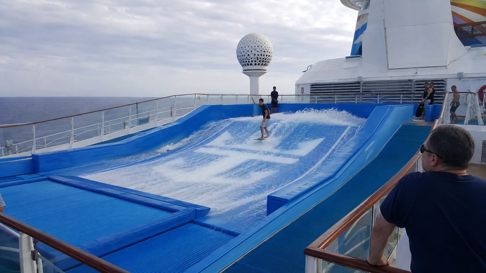 Mariner of the Seas, Signature Activity