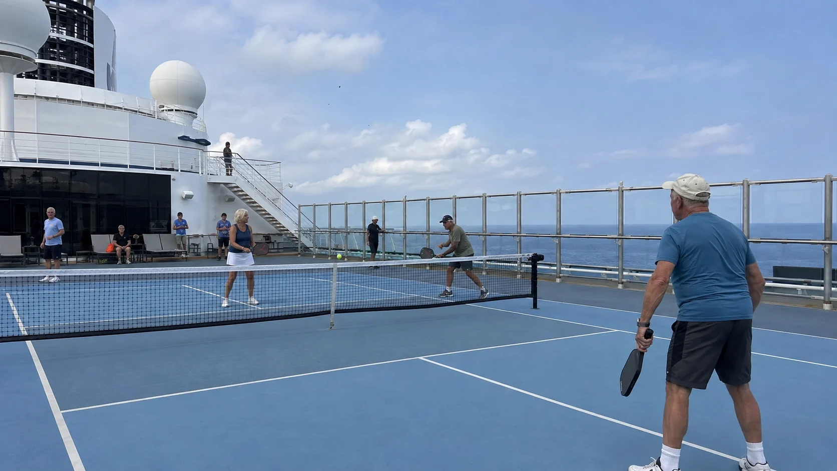 Nieuw Statendam: Onboard Activity