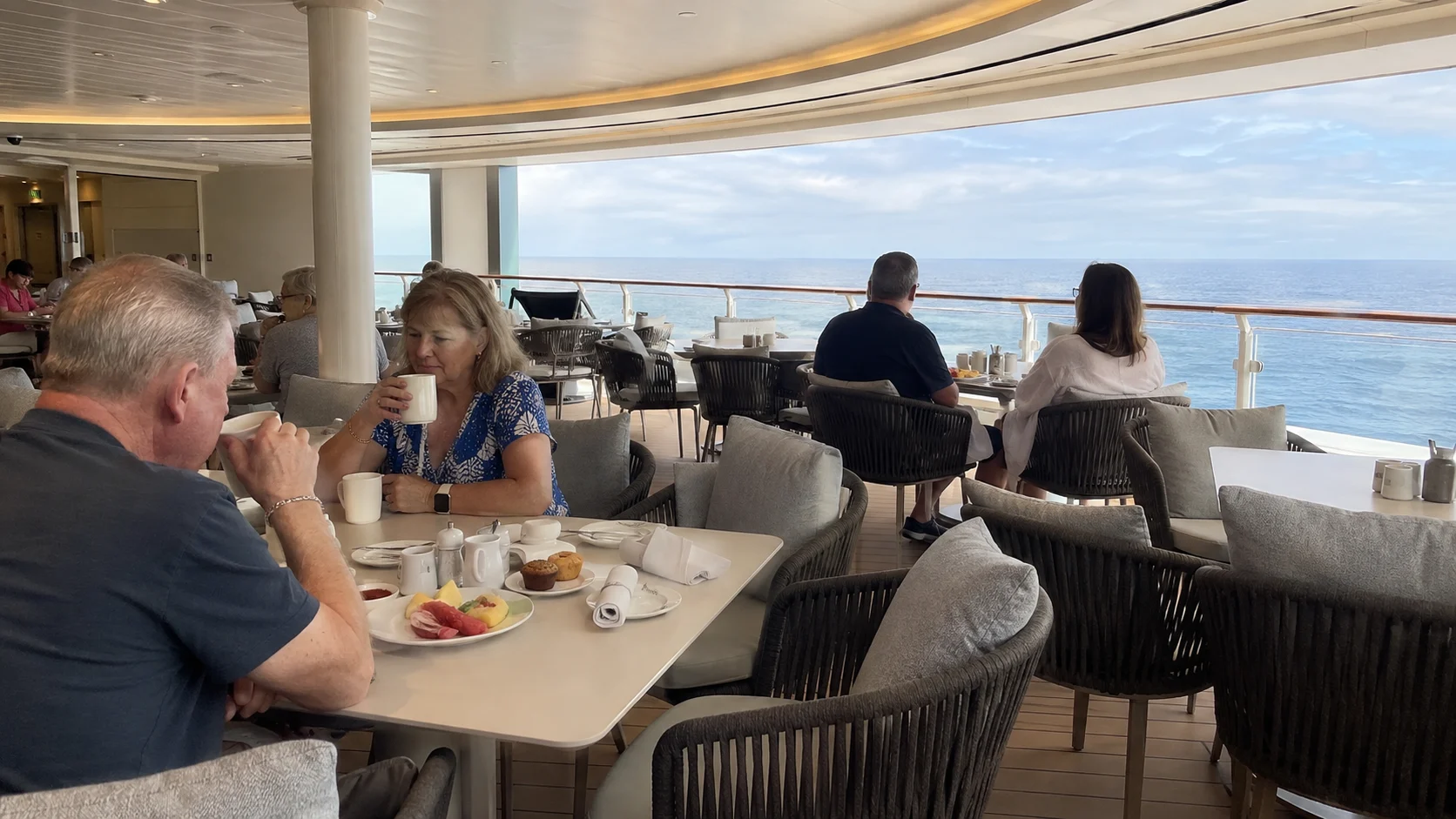Oceania Allura : Terrace Cafe