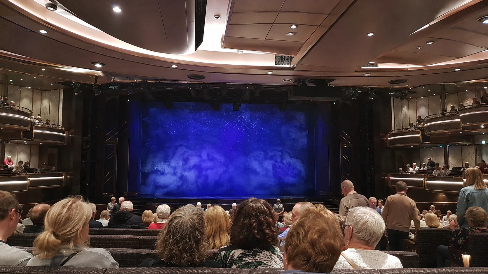Queen Anne - Theatre
