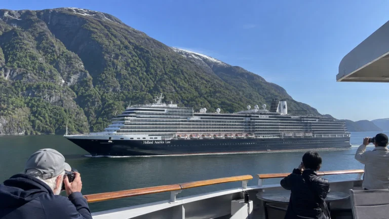 Rotterdam — Coastal Sailaway