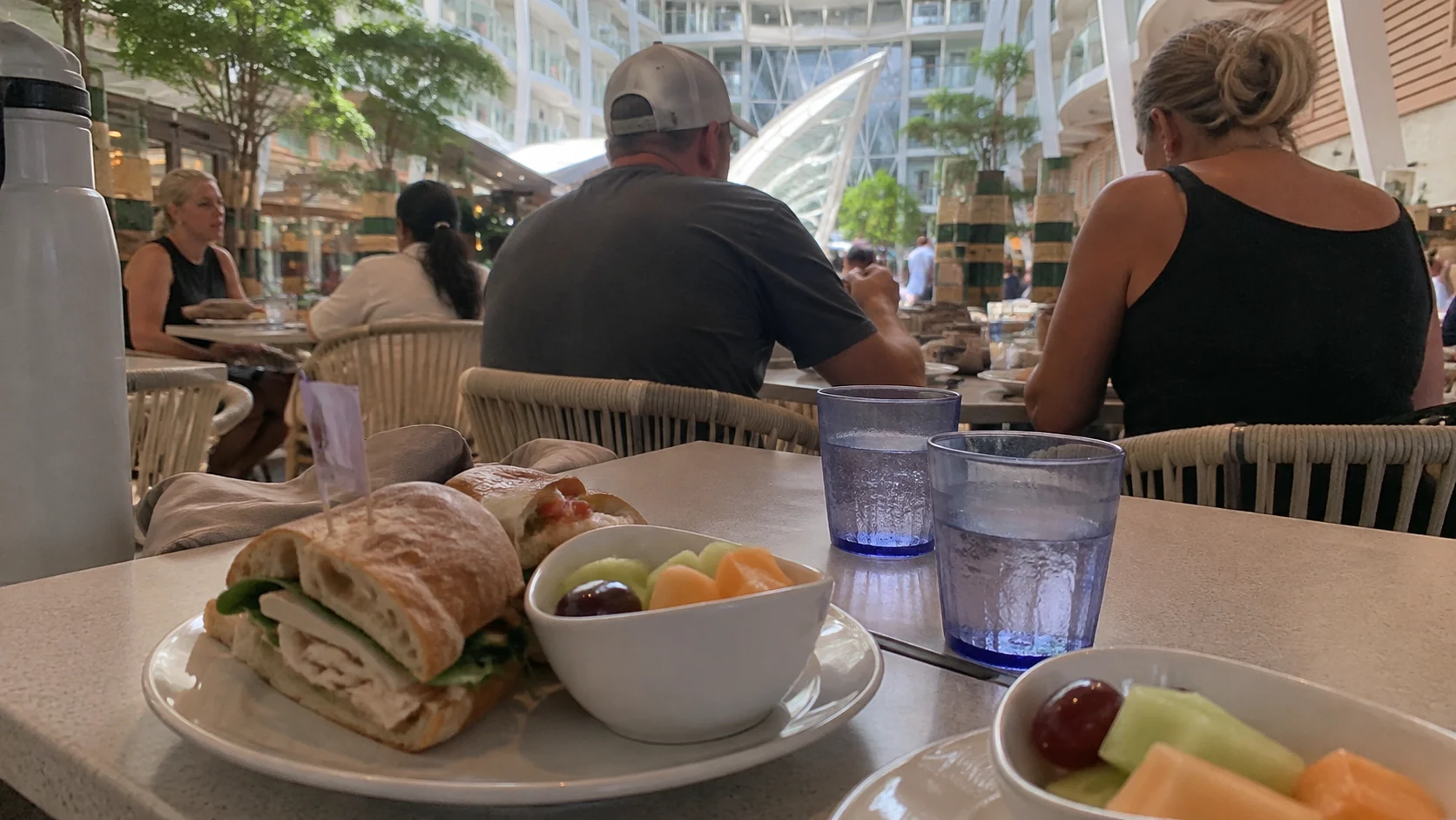 Utopia of the Seas , Casual Meal
