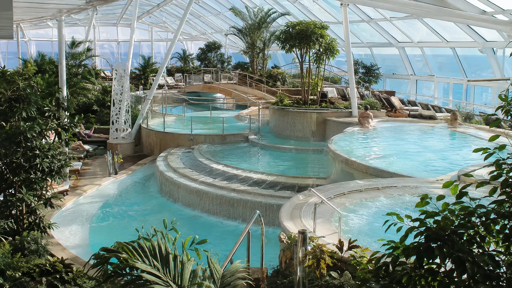 Solarium pools aboard Anthem of the Seas