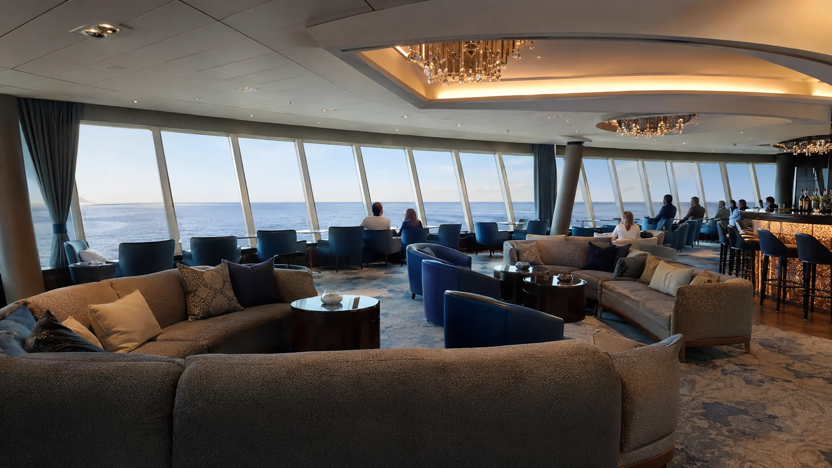 Observation Lounge aboard Norwegian Bliss