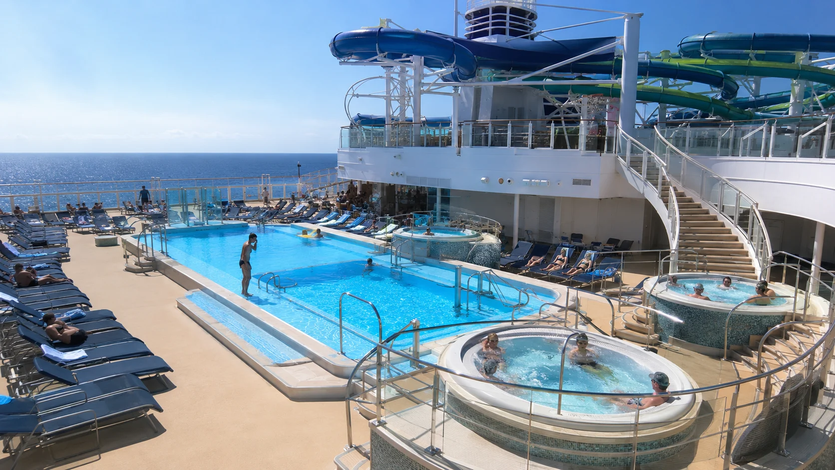 Main pool deck aboard Norwegian Bliss