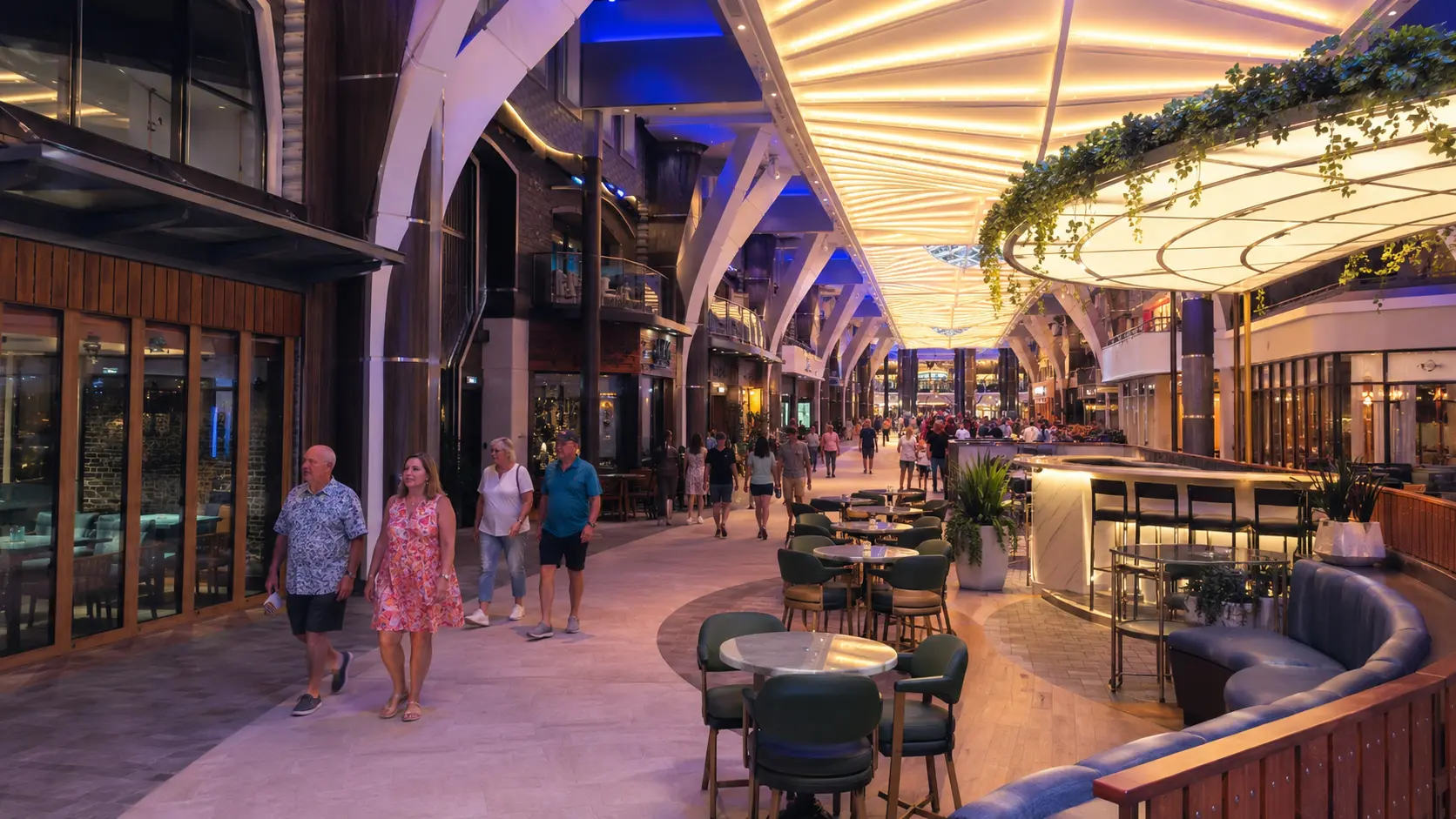 Royal Promenade on Wonder of the Seas