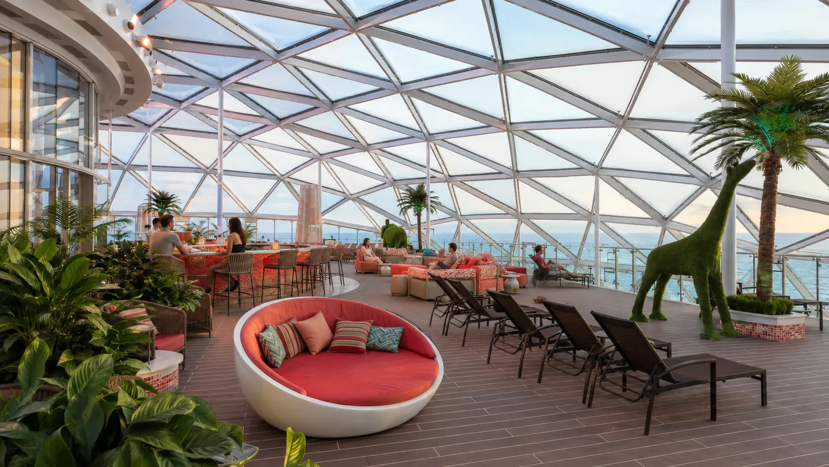 Solarium on Wonder of the Seas