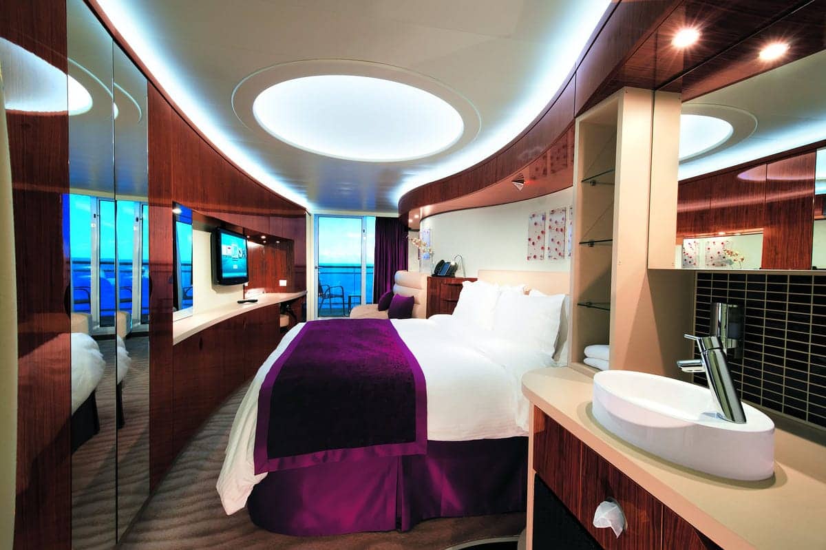 Representative Norwegian Epic Club Balcony cabin